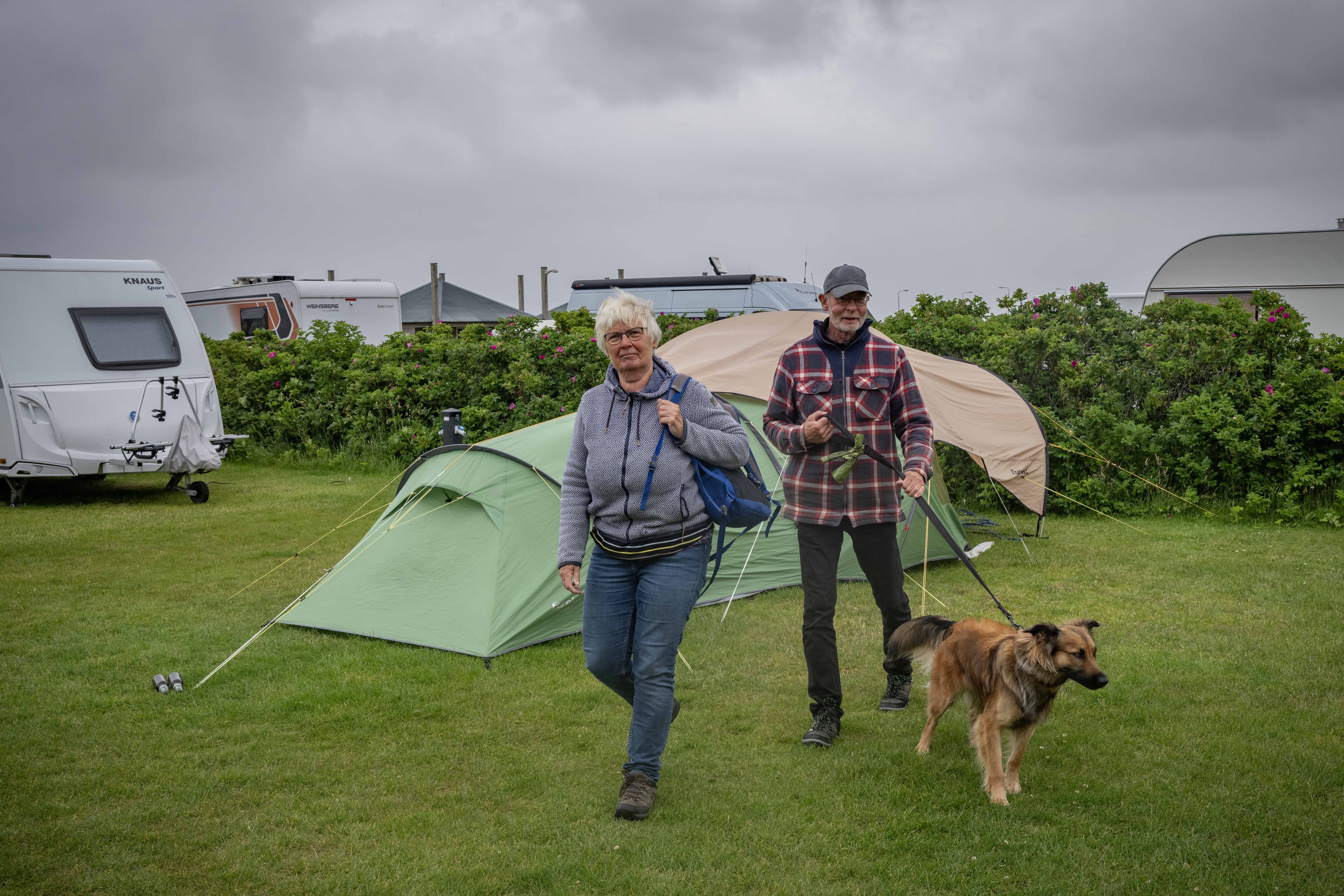 Campings in de Noordkop lijden niet onder het slechte weer. ‘Als we kamperen, praten we nooit over h